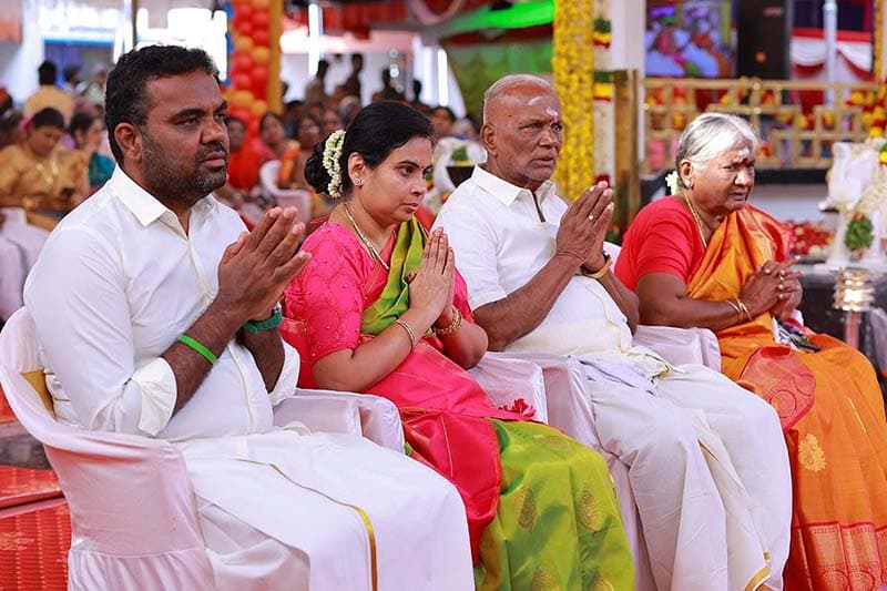 Ceremony at the Manomaya Buddha Temple