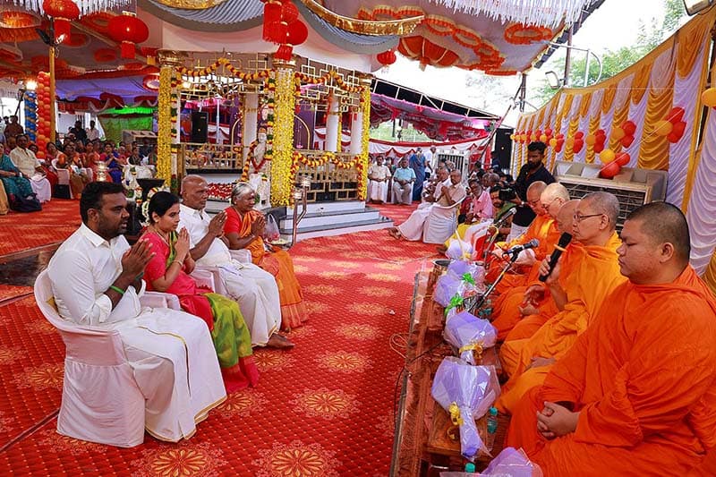 Ceremony at the Manomaya Buddha Temple