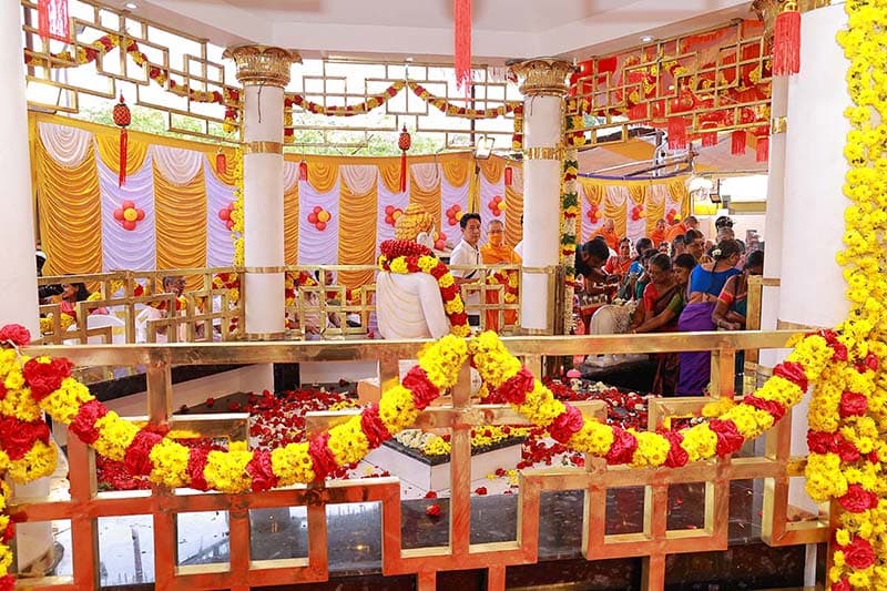 Ceremony at the Manomaya Buddha Temple