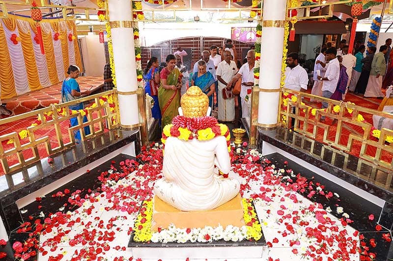 Ceremony at the Manomaya Buddha Temple