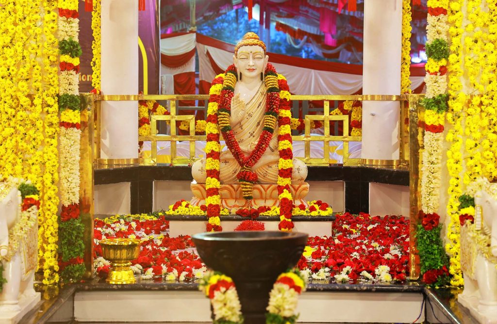 manomaya statue ceremony